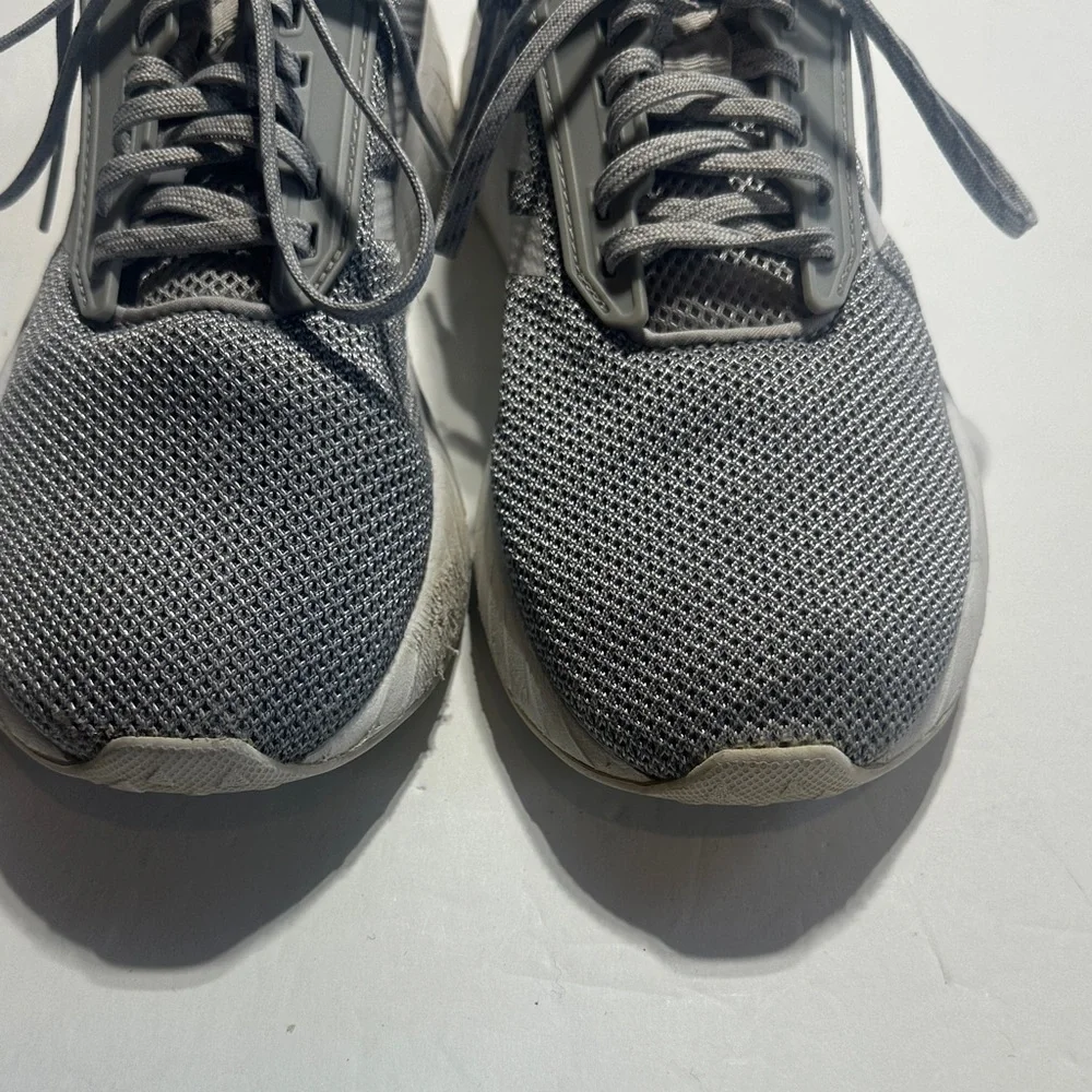 adidas Questar Drive Grey and white mesh Athletic Sneakers ortholite float sz 8